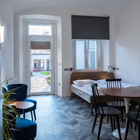 Хостел Art & *