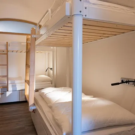 Art & * Двур-Кралове-над-Лабем