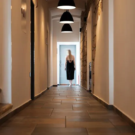 Art Διαμέρισμα Dvůr Králové nad Labem