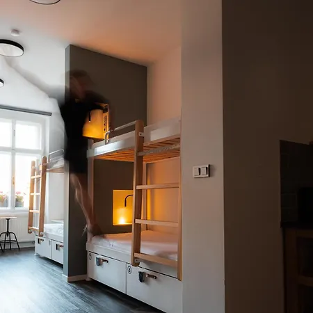 Art & Двур-Кралове-над-Лабем